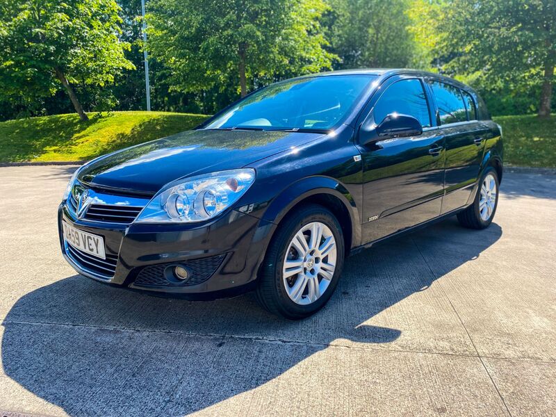 View VAUXHALL ASTRA 1.6 DESIGN 5dr